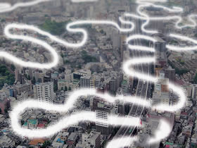 River runs through CitY (Image) River runs through CitY (Image)