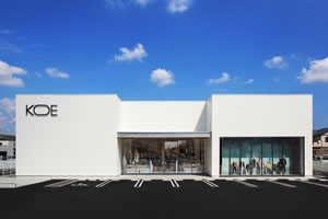 写真：オープンした新ブランド「KOE」の店舗