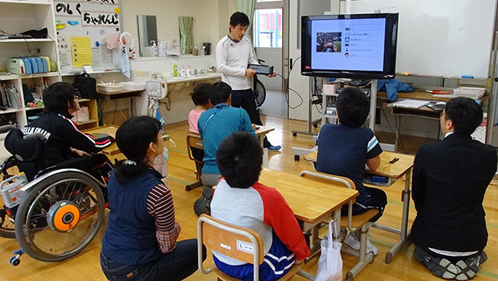 写真:2016年1月から3月に行われた実証での授業風景