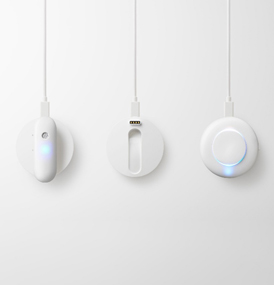 写真2:「Ontenna」、充電器、コントローラー